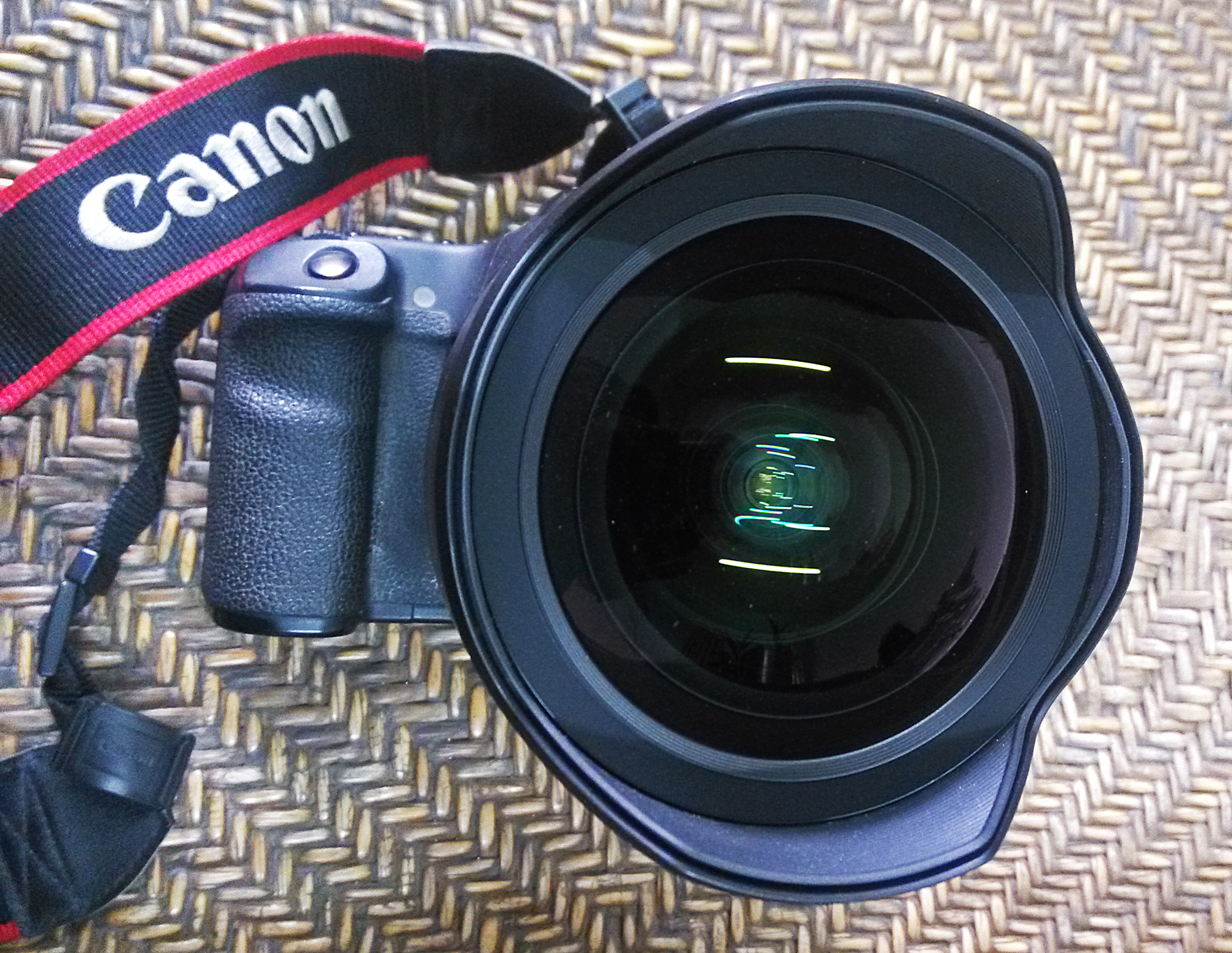 ����15-30mm F2.8������ڡ����