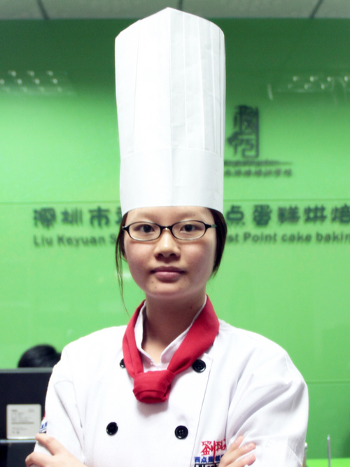 ����Ԫ���㵰��決��ѵѧУ������в����������ʦ