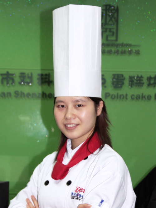 ����Ԫ���㵰��決��ѵѧУ�決���в���������ʦ