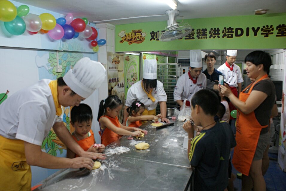   㵰ѵѵյѵѵ決ѧУǵѵɿѵĽ˹ѵѵ֥ʿѵ-Ԫ㵰決ѵѧУַwww.lkyysdg.com,绰0755-25803053  36538522 ߣ400-668-3588΢ţlkyysxddg 