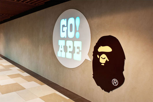 安逸猿终(bape)的新加坡专卖店